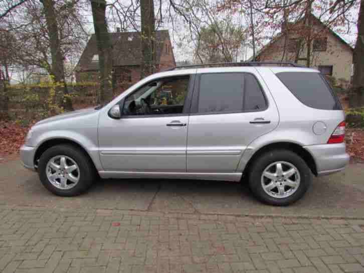 Mercedes Benz ML 400 CDI , Leder , Glasschiebedach und Vollausstattung HU 11 2015