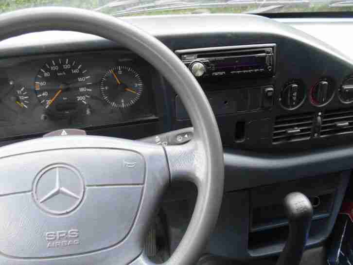 Mercedes Benz Sprinter 208 D LKW Diesel Trennwand 3 Sitze