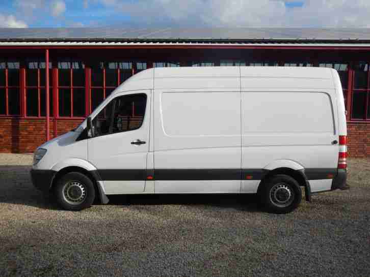 Mercedes Benz Sprinter 213