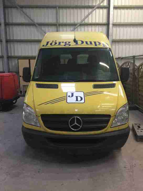 Mercedes Benz Sprinter
