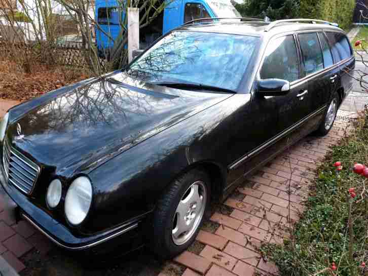 Mercedes Benz T 320 CDI Kombi schwarz, AHK 2,1 To, Avantgarde