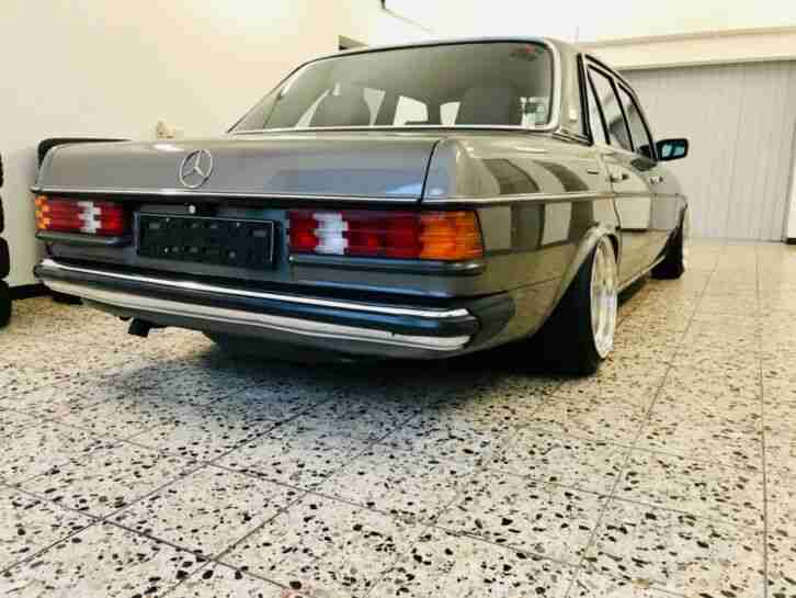 Mercedes Benz W123 Stance