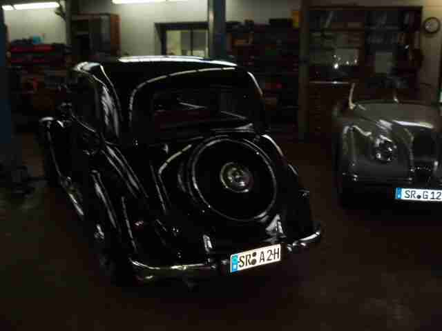 Mercedes Benz W136