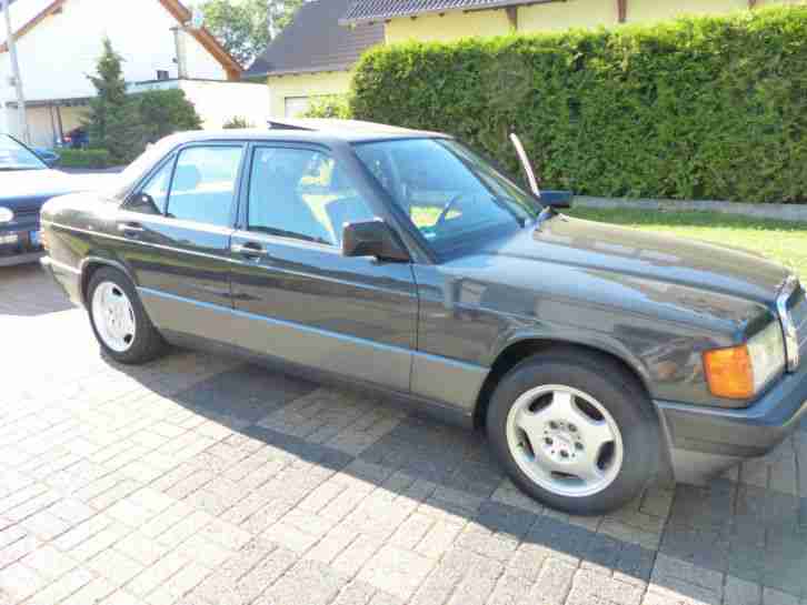 W201 190 2.0L Youngtimer Euro 4 TÜV 03