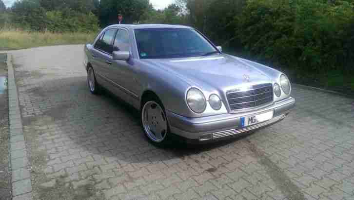 Mercedes Benz W210, 200E mit LPG Gasanlage, Klima, TÜV 2016, Scheckheft gepflegt