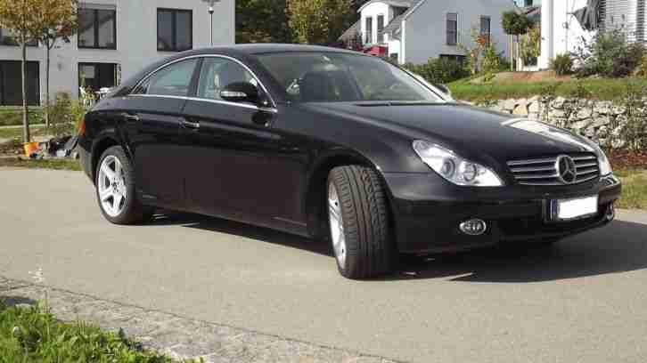 Mercedes Benz W219 CLS 500 Neuzustand mit 23200 km Top Voll Harmann Kardon