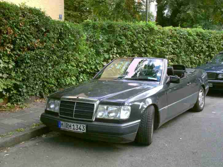 Mercedes, Cabriolet, 300 CE 24, Bj. 92, schwarz,