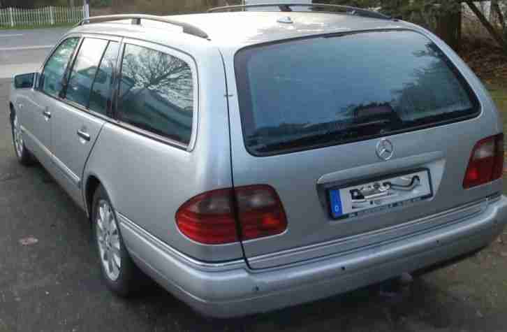 Mercedes Diesel W210 Kombi TÜV 02/2018 Automatik Leder Vollausstattung, AhK