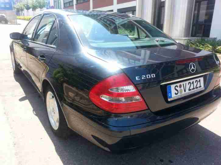 Mercedes E 200