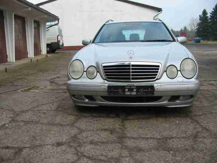 Mercedes E 270 CDi Kombi 1.Hand Bj.2000, Automatic,Xenon,PDC vorn u.hinten,Bose