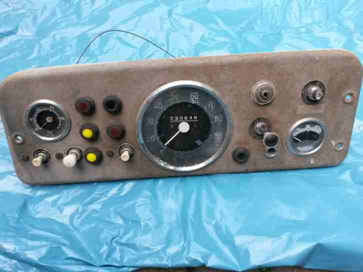 Mercedes Oldtimer L319 Armaturentafel Tacho Tankuhr zum