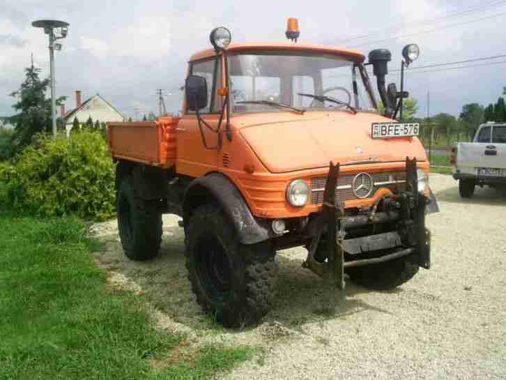 Mercedes Unimog U-84/406