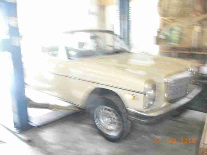 Mercedes W 115 8 230 4 ungeschweißt, 80 %
