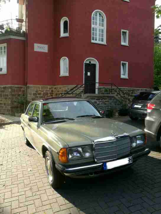 Mercedes W123 230 E