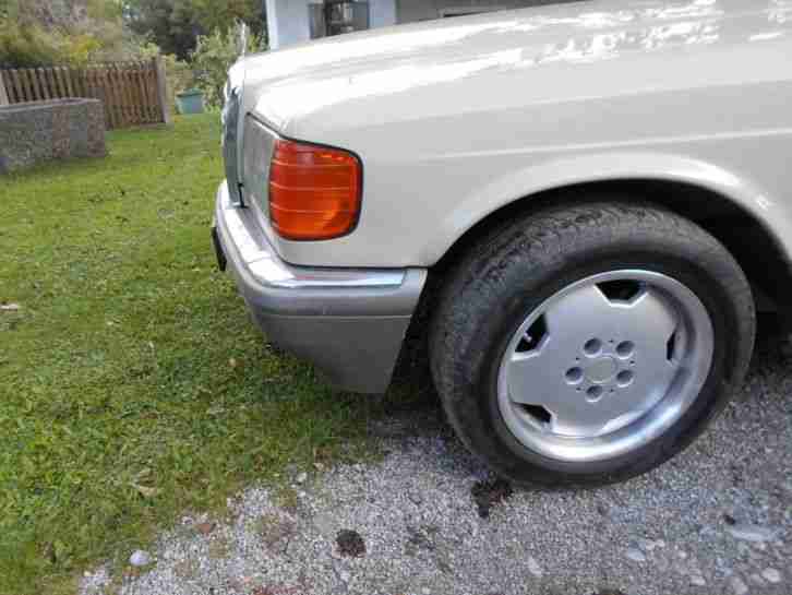 Mercedes W126 260 SE Oldtimer