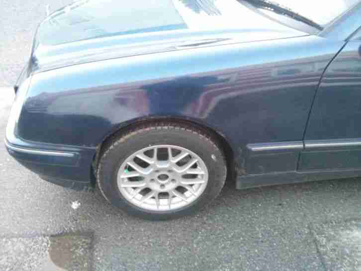 Mercedes W210 E 320 CDI Kombi Bj2000 175000 Km Leder Navi Automatik 220 270 cdi