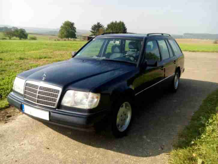 Mercedes Youngtimer E220T letzte Baureihe