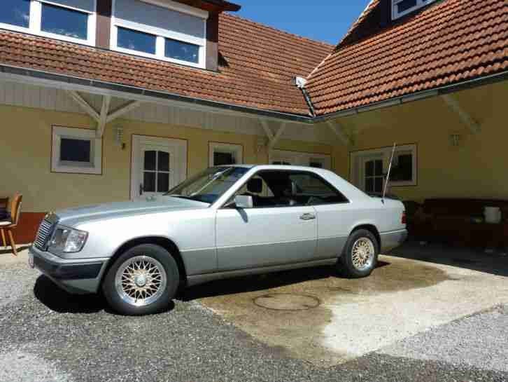 Mercedes coupe w124 300e Youngtimer