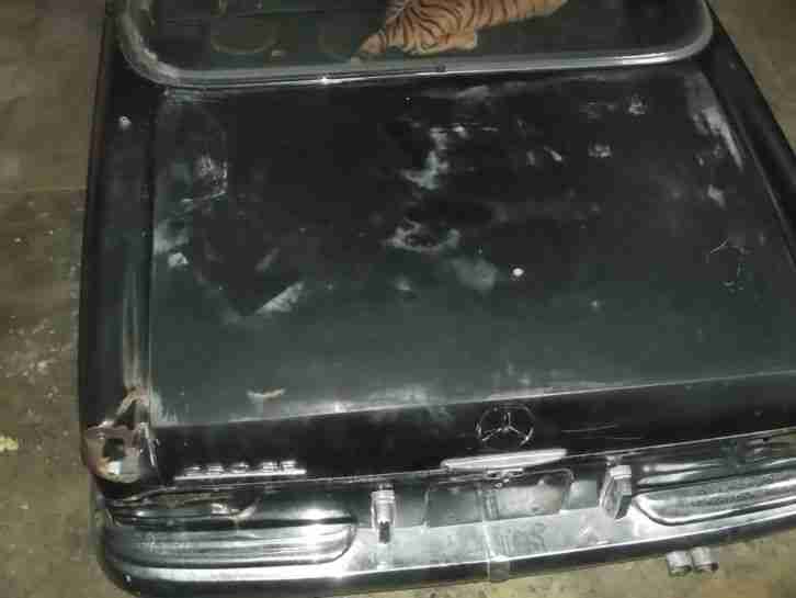 Mercedes w111 coupé 250se automatic,1968 zum restaurieren.