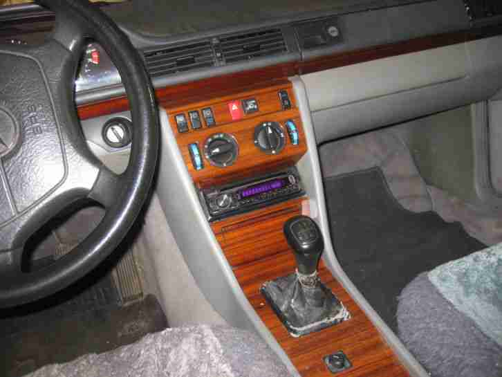Mercedes w124 Kombi E220 mit Motorschaden