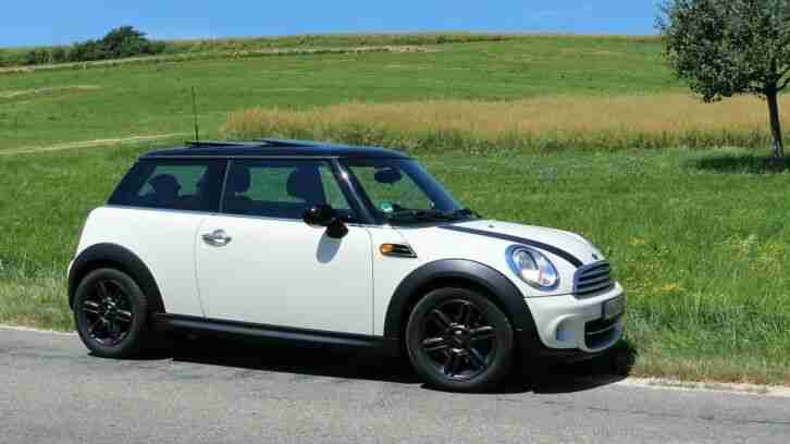 Mini Cooper (BMW)  Limousine Colour Line Polar Beige