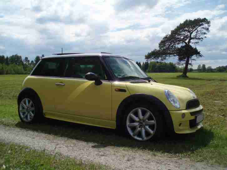 Mini Cooper - Liquid Yellow - Panoramadach und Sportpaket