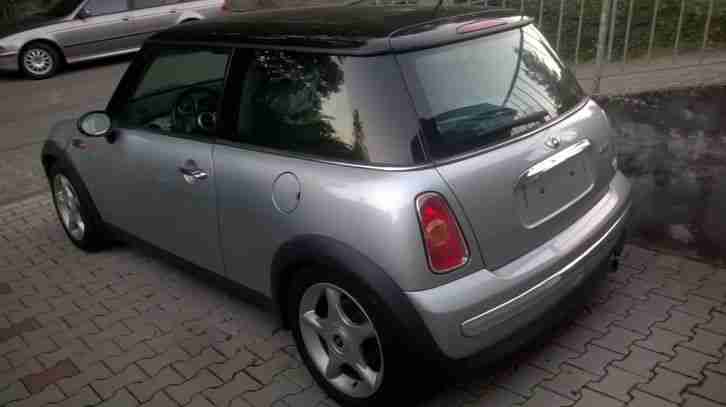 Mini Cooper PEPPER LEDER Klima Panoramadach BMW Grüne Plakette Alufelgen RC 31