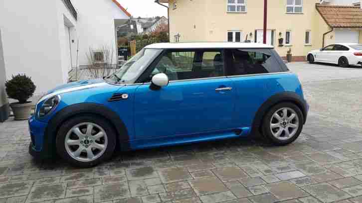 Mini Cooper R56 122PS JCW Paket Xenon Leder Pano Sound 18" H&R * TRAUM OPTIK *