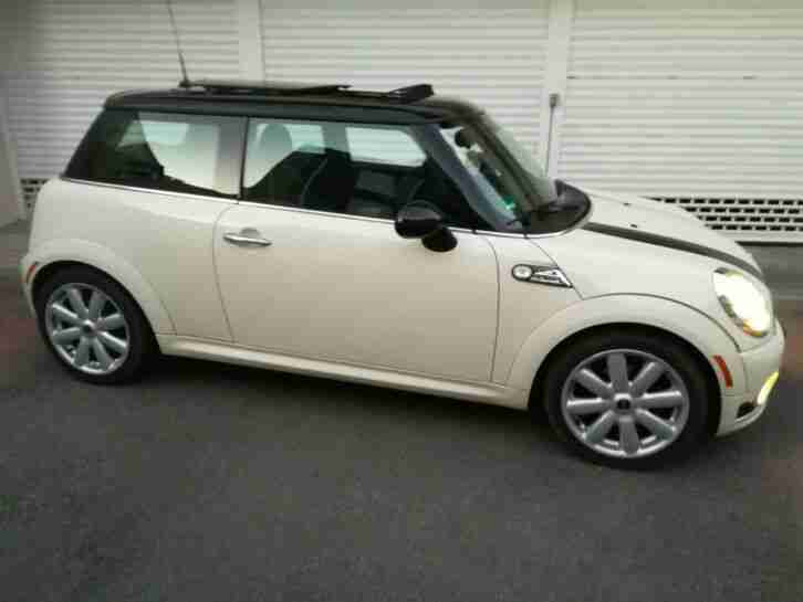Cooper R56 Hatchback Pepper White Panorama