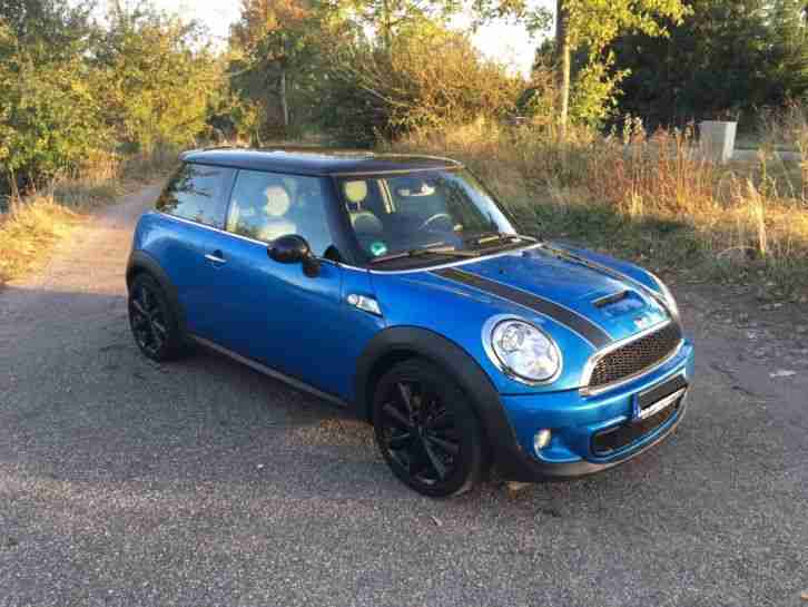 Mini Cooper S??184PS??Chilli??Leder,Schiebedach,Xenon,uvm.??Winterreifen+17 Zoll