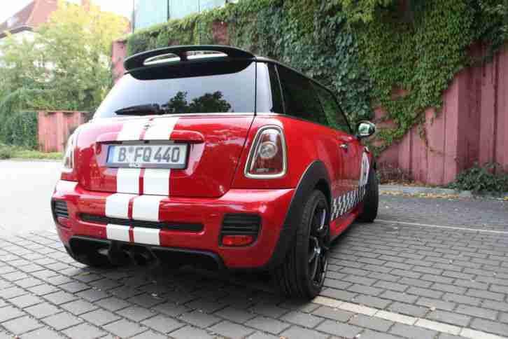 Mini Cooper S - Automatik - Navi - Panorama Schiebedach - Sitzheizung - JCW