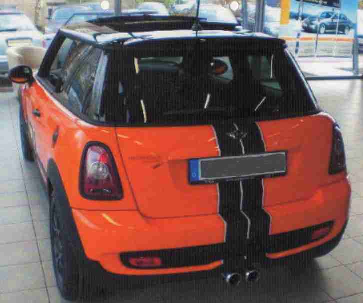 Mini Cooper S orange beklebt