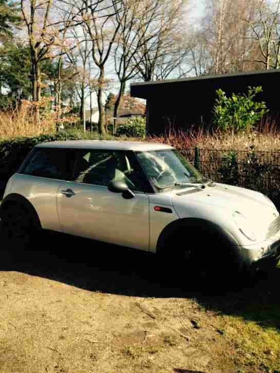 Mini One,80 000 km,wahrscheinlich Getriebeschaden