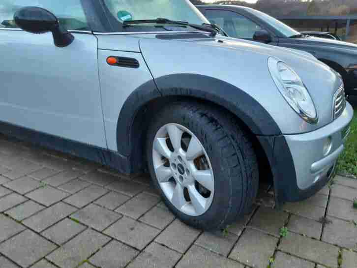 Mini cooper 1.6 116 PS TOP Ausstattung TÜV 09/20