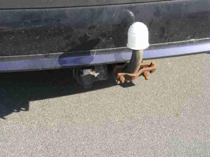 Mitsubishi Carisma 1.6 Classic 73 kW 100 PS 8-fach bereift 1999