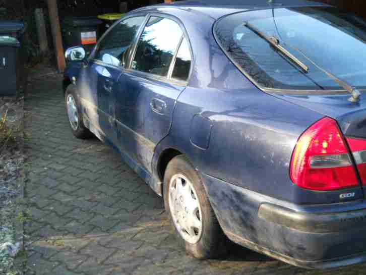 Mitsubishi Carisma 1