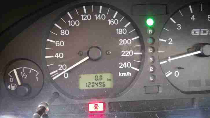 Mitsubishi Carisma Automatik Klimatronik TÜV 2018 Alu Schiebedach