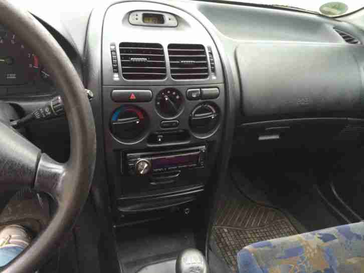 Mitsubishi Carisma BJ95 mit LPG Gas und Benzin TÜV 07/16 mit Anhängerkupplung