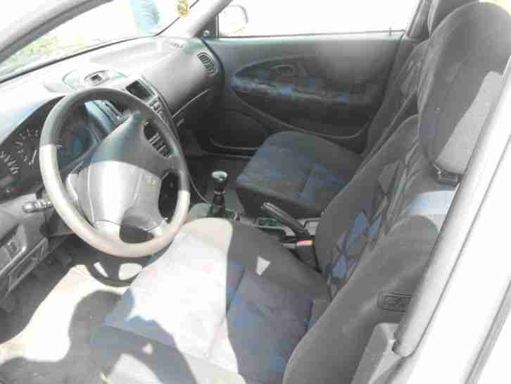 Mitsubishi Carisma Bastlerfahrzeug