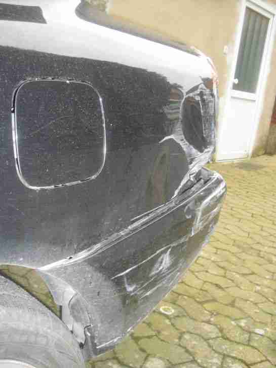 Mitsubishi Carisma Fließheck , Bj.2003 , 1. Hand , Scheckheft , Unfallschaden