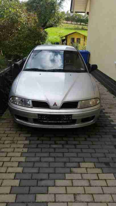 Mitsubishi Carisma mit MOTORSCHADEN!!!