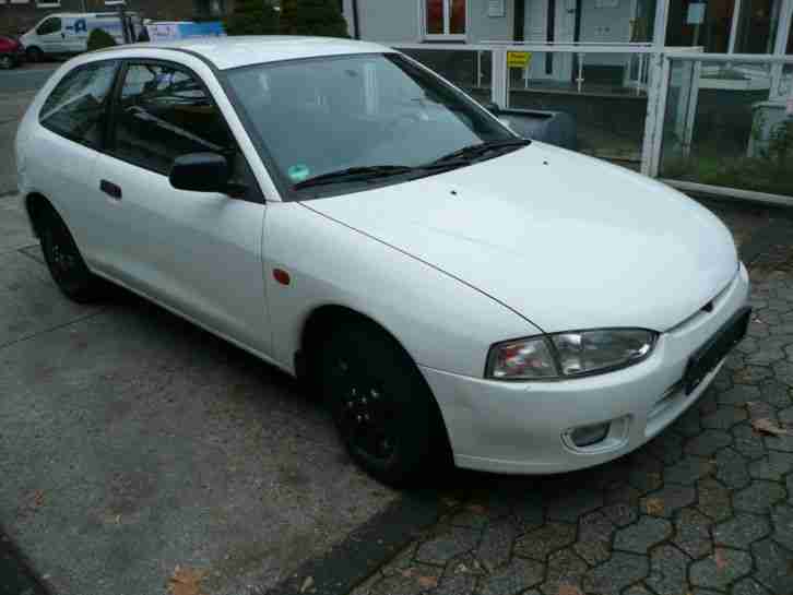 Mitsubishi Colt Automatik 75 PS mit TÜV/ASU Neu und Allwetterreifen