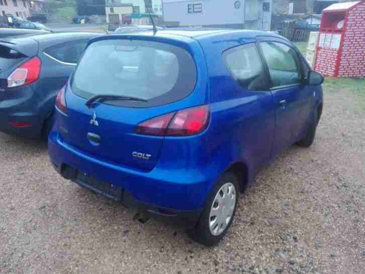 Mitsubishi Colt Bj.2009 TÜV 05/21 Sommer/Winterreifen