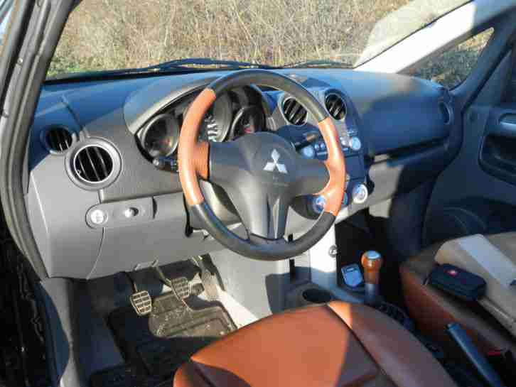 Mitsubishi Colt Cabrio, ca. 70.000 KM / Inv-Chrommd./ Leder/Klima / Tüv neu !