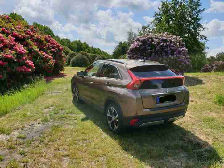 Mitsubishi Eclipse Cross 1,5 L Turbo, Active / Diamant CVT,AHK