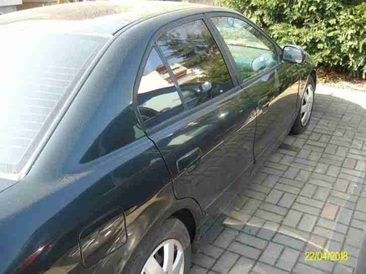 Mitsubishi Galant Limosine 2500 V6-24V dunkelgrün metallic Reparatur/ Bastler