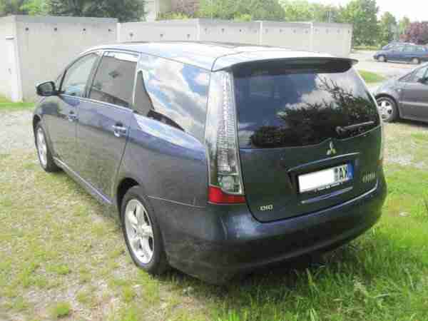 Mitsubishi Grandis 2.0 DI-D Intense Navi Klimaautom. FSE PDC Orig. 73000 km