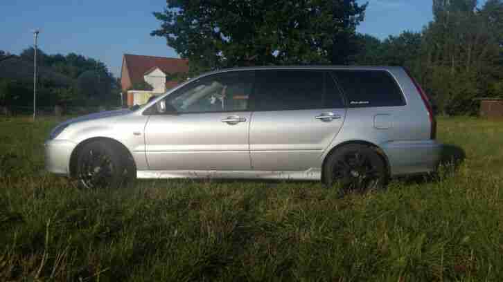 Mitsubishi Grandis Diesel Schlachten oder Herrichten