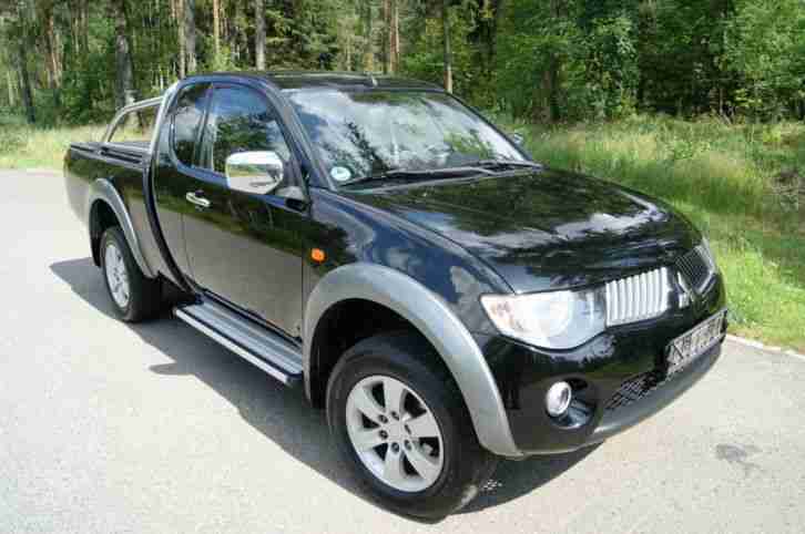 Mitsubishi L200 Pick Up 4x4 Intense Club Cab Zugmaschine 8 fach bereift