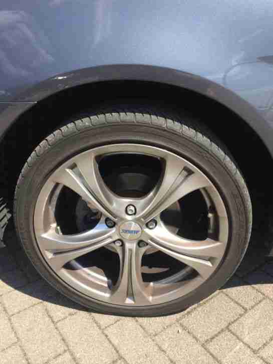 Mitsubishi Lancer 1.8 Sportlimusine Invite Ausstattung